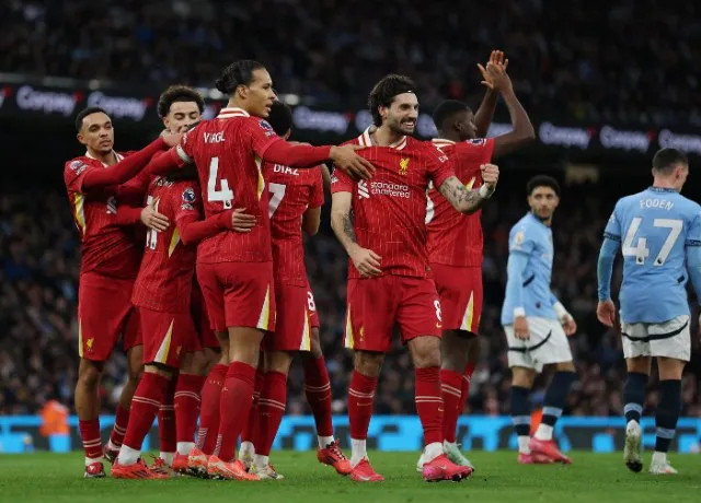 Man City thất bại hoàn toàn trước Liverpool ngay tại Etihad